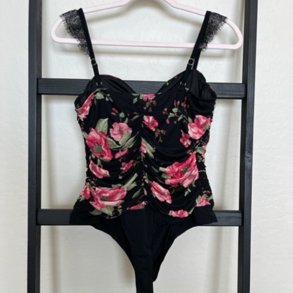 Lulu's Ruched Floral Bodysuit- Large-Brand New